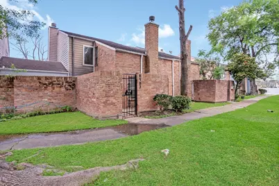 8583 Wilcrest Drive, Houston, TX 77099 - Photo 6