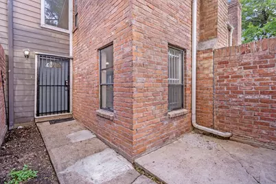 8583 Wilcrest Drive, Houston, TX 77099 - Photo 8