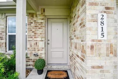 2815 Fountain Woods Drive, League City, TX 77573 - Photo 4