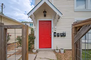 414 E 9th St, Houston, TX 77007 - Photo 1