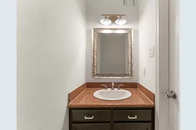 4703 Fountainhead Drive, Houston, TX 77066 - Photo 10