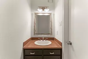 4703 Fountainhead Dr, Houston, TX 77066 - Photo 10