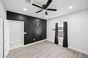 8824 Leander St, Houston, TX 77012 - Photo 20