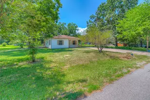 305 Oak Ridge Dr, Onalaska, TX 77360 - Photo 26