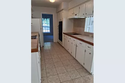 7515 Brush Wood Drive, Houston, TX 77088 - Photo 8