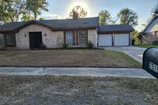 7515 Brush Wood Dr, Houston, TX 77088 - Photo 1