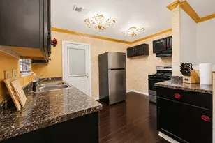 10614 Sorsby Way, Houston, TX 77047 - Photo 14