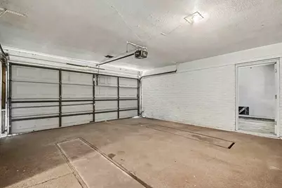 5001 Glenhaven Drive, Baytown, TX 77521 - Photo 32