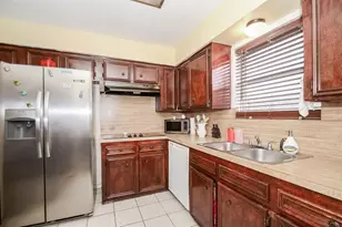 13107 Northfleet Dr, Houston, TX 77082 - Photo 10