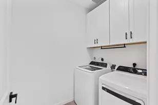 13716 Windward Mist Dr, Texas City, TX 77568 - Photo 36