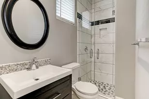 325 Bunker Hill Rd, Houston, TX 77024 - Photo 44