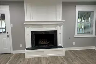 228 Oak Manor Dr, Alvin, TX 77511 - Photo 8