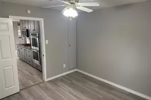 228 Oak Manor Dr, Alvin, TX 77511 - Photo 14