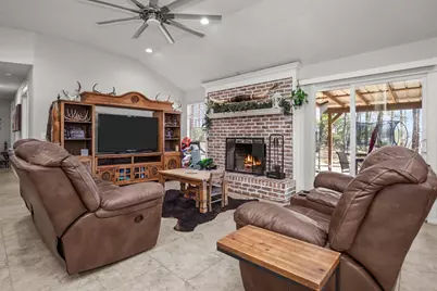 636 Campoli Road, Etoile, TX 75944 - Photo 14