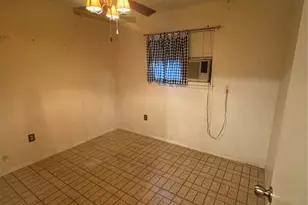 7810 Willow Mint Ln, Houston, TX 77086 - Photo 12