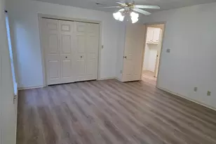 42 Silver Creek Dr Dr, Conroe, TX 77301 - Photo 8