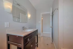 5243 Stillbrooke Dr, Houston, TX 77096 - Photo 36