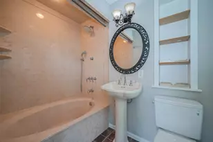 5243 Stillbrooke Dr, Houston, TX 77096 - Photo 30