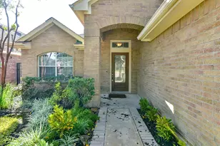 18323 S Elizabeth Shore Loop, Cypress, TX 77433 - Photo 2