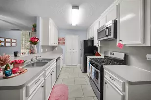 1414 Cypress Cove St, La Porte, TX 77571 - Photo 8