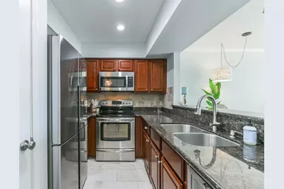 7312 Seawall Boulevard #103, Galveston, TX 77551 - Photo 8