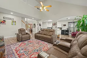 8422 W Sienna Cove Ln, Houston, TX 77083 - Photo 2