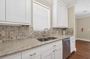 105 Detering St, Houston, TX 77007 - Photo 20