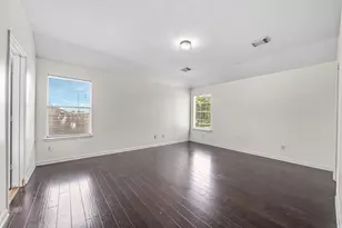 9641 Weldridge Dr, Sugar Land, TX 77498 - Photo 32