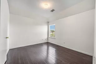 9641 Weldridge Dr, Sugar Land, TX 77498 - Photo 22