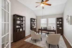 19223 Fisher Ridge Ln, Tomball, TX 77377 - Photo 2