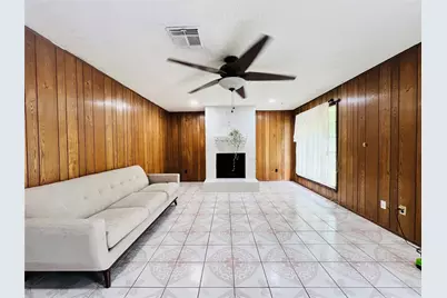 17131 Hewing Drive, Friendswood, TX 77546 - Photo 6