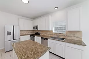 4211 Torrey Creek Ln, Houston, TX 77014 - Photo 14