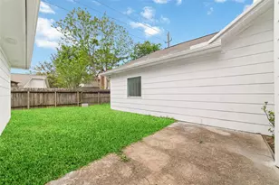 4211 Torrey Creek Ln, Houston, TX 77014 - Photo 1