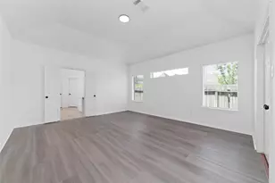 4211 Torrey Creek Ln, Houston, TX 77014 - Photo 20