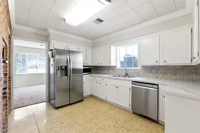 339 Connaught Way, Houston, TX 77015 - Photo 12