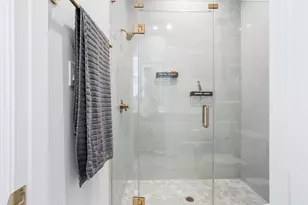 4504 Yupon St, Houston, TX 77006 - Photo 32