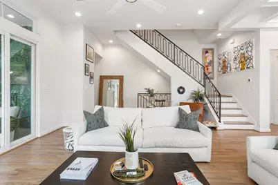 4504 Yupon Street, Houston, TX 77006 - Photo 6