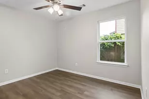7811 Adonis Ave, Baytown, TX 77521 - Photo 28