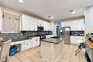 2207 Longspur Ln, League City, TX 77573 - Photo 10