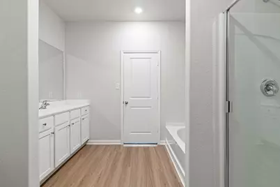 2514 Green Jasper Drive, Iowa Colony, TX 77583 - Photo 8