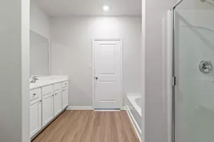 2514 Green Jasper Dr, Iowa Colony, TX 77583 - Photo 8