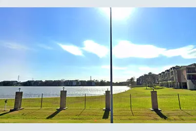 18800 Egret Bay Boulevard #1201, Webster, TX 77058 - Photo 4