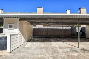 10378 Briar Forest Dr, Houston, TX 77042 - Photo 12