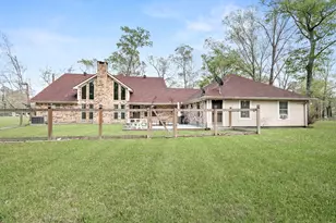 306 Creekside Loop, Sour Lake, TX 77659 - Photo 24