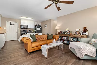 306 Creekside Loop, Sour Lake, TX 77659 - Photo 20