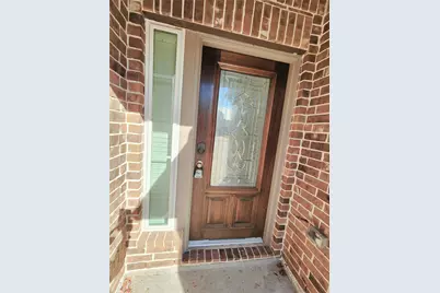 5427 Seabird Street, Baytown, TX 77521 - Photo 2