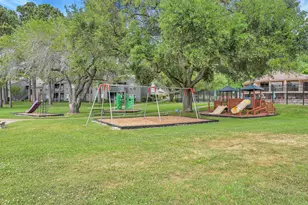 13962 Dolphin Dr, Willis, TX 77318 - Photo 44
