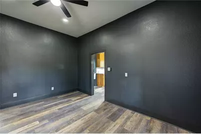 602 E Myrtle Street, Angleton, TX 77515 - Photo 28