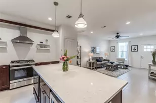 118 Sylvester Rd, Houston, TX 77009 - Photo 2