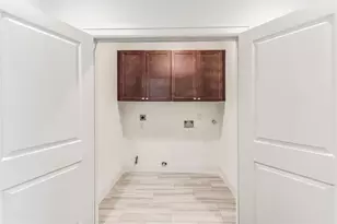 118 Sylvester Rd, Houston, TX 77009 - Photo 14